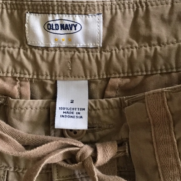 Old Navy brand shorts, GUC. - Picture 4 of 6